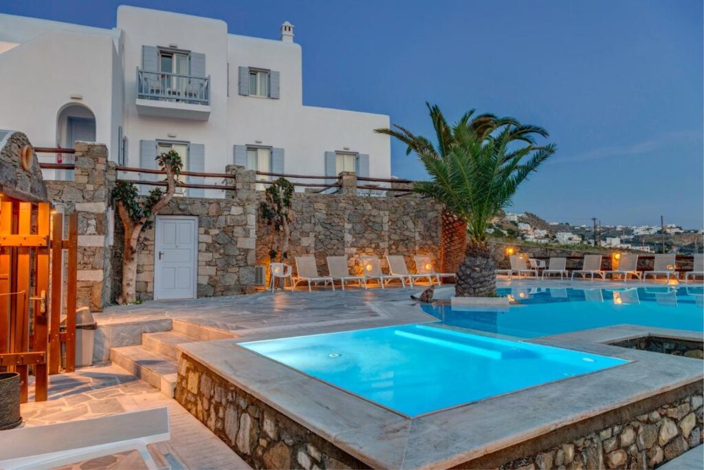 Makis Place, Tourlos Mykonos - Best price 2024